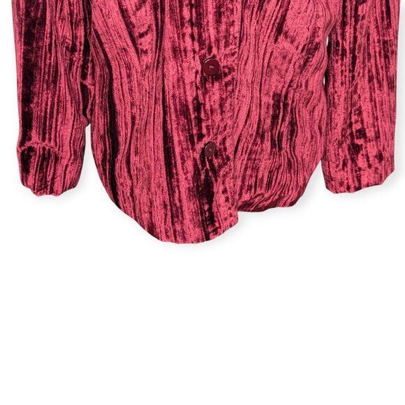 Briggs New York Petite Ribbed Velvet Button-Up Jacket in Rich Red Size Petite L - Picture 4 of 16